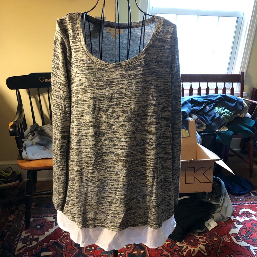 Knit maternity top